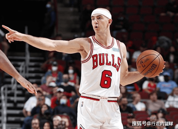 包含德国杯今晚再迎强敌，成都蓉城复出首秀，主帅态度——引发热议，临场指挥获称赞的词条