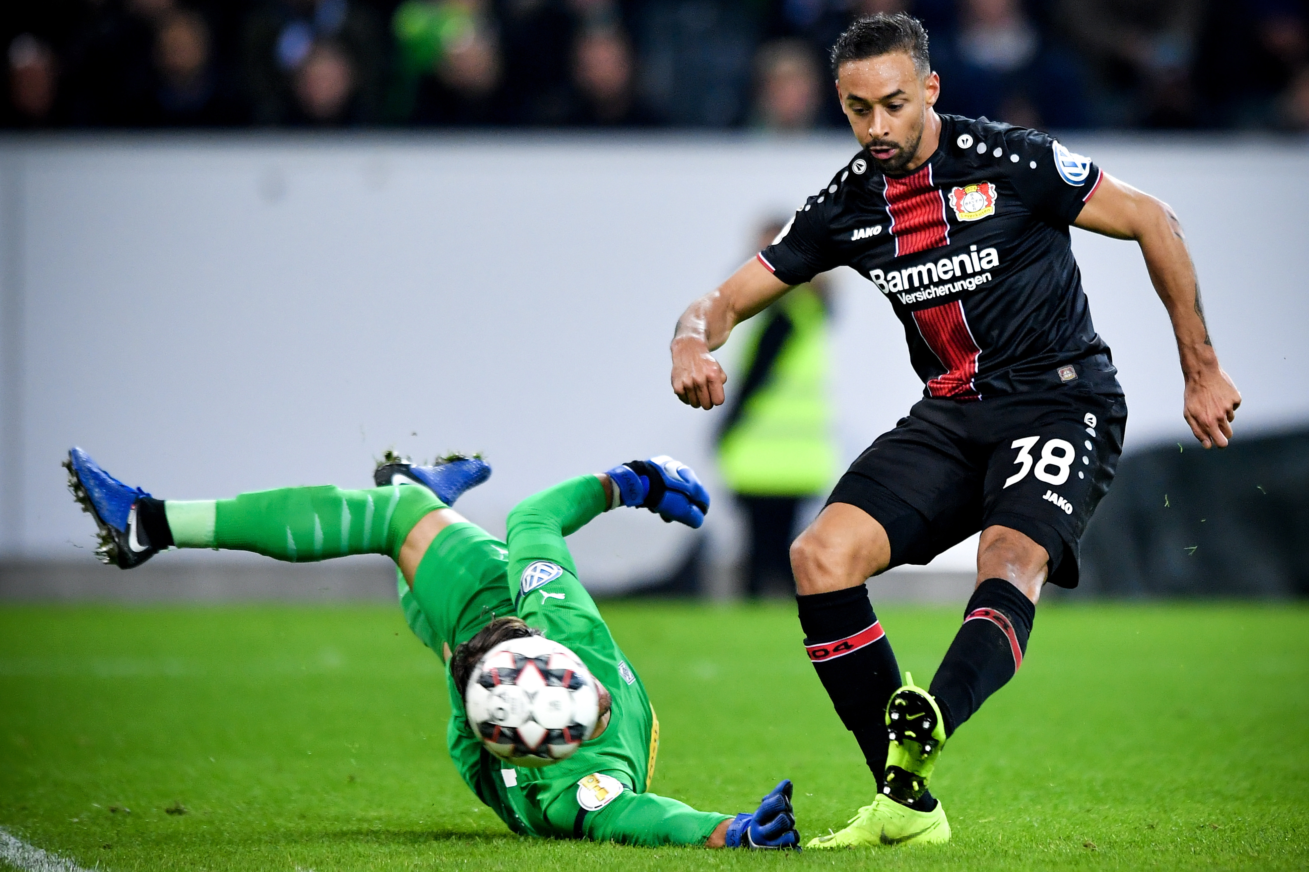 lol live-关于冲刺阶段体能课后；勒沃库森官宣签约备战德国杯；管理层满意；球队文化再被提及的信息